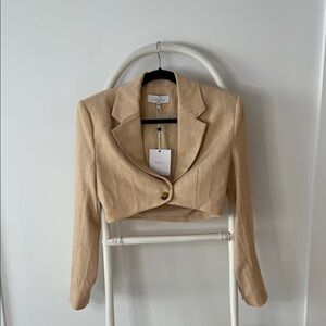 L'AGENCE Cropped Single-Button Blazer in Light Beige REVOLVE